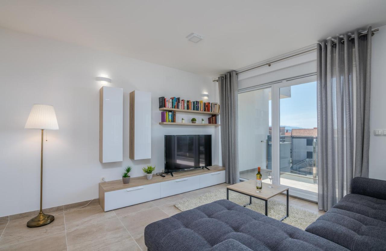 Appartment Divine Krk Town Eksteriør billede