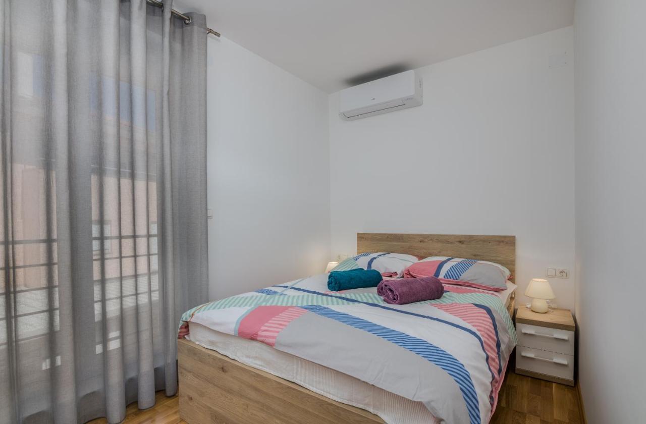Appartment Divine Krk Town Eksteriør billede